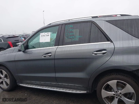 2018 Mercedes-Benz GLE with VIN 4JGDA5JBXJB001718, listed as a IAAI auction lot 41567368 with NaN miles. Bid and sale history available at carsss.com. Image 15.