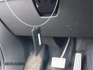 2024 Tesla Cybertruck z VIN 7G2CEHED6RA042416, wystawiony jako IAAI lot #41324245 z przebiegiem 332 mil mil oraz . Historia ofert i sprzedaży dostępna na DreamBid. Obrazek 11.