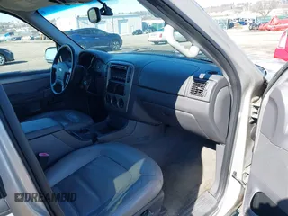 2004 Ford Explorer XLT with VIN 1FMZU73E94UB41087, listed as a IAAI auction lot 41750718 with 140,246 mi miles and . Bid and sale history available at DreamBid. Image 5.