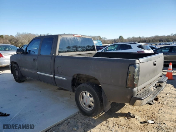 2002 GMC Sierra 1500 SLE with VIN 2GTEC19T621414813, listed as a Copart auction lot 88859175 with 309,136 mi miles and Salvage Title. Bid and sale history available at carsss.com. Image 2.