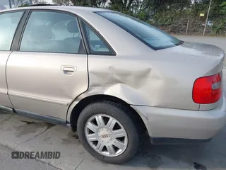 1998 Audi A4 с VIN WAUCB28D5WA136585, выставлен на аукционе IAAI как лот 41713516 с пробегом 219 677 миль миль и . История ставок и продаж доступна на DreamBid. Изображение 6.