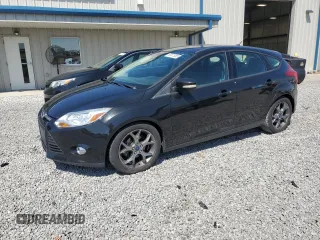 2014 Ford Focus SE with VIN 1FADP3K28EL337878, listed as a Copart auction lot 50875385 with 101,731 mi miles and Salvage Title. Bid and sale history available at carsss.com. Image 1.
