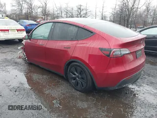 2024 Tesla Model Y Long Range with VIN 7SAYGAEE7RF133073, listed as a IAAI auction lot 41081463 with Not Provided miles and . Bid and sale history available at DreamBid. Image 3.