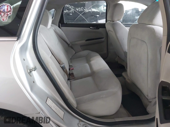 2016 Chevrolet Impala LT with VIN 2G1WB5E35G1154523, listed as a IAAI auction lot 39933641 with 111,978 mi miles and . Bid and sale history available at DreamBid. Image 8.