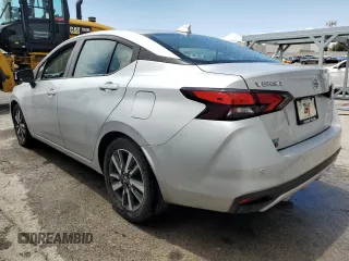 2021 Nissan Versa SV z VIN 3N1CN8EV0ML843015, wystawiony jako Copart lot #58406775 z przebiegiem 87 979 mil mil oraz Czysty tytuł • Clean title. Historia ofert i sprzedaży dostępna na DreamBid. Obrazek 2.