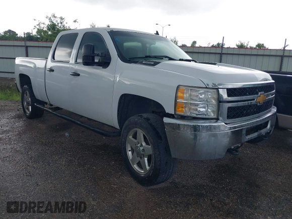2013 Chevrolet Silverado 2500HD LT with VIN 1GC1CXCGXDF213053, listed as a IAAI auction lot 41938923 with 251,943 mi miles. Bid and sale history available at carsss.com. Image 1.