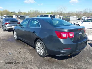2016 Chevrolet Malibu LTZ with VIN 1G11E5SA4GU120792, listed as a IAAI auction lot 42019739 with 260,487 mi miles and . Bid and sale history available at DreamBid. Image 3.