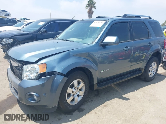 2011 Ford Escape Hybrid с VIN 1FMCU4K35BKA50010, выставлен на аукционе IAAI как лот 42170596 с пробегом 129 044 миль миль и . История ставок и продаж доступна на DreamBid. Изображение 2.
