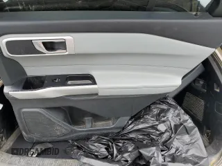 2022 Ford Explorer XLT z VIN 1FMSK8DH3NGB15185, wystawiony jako Copart lot #57857555 z przebiegiem 75 541 mil mil oraz Szkoda całkowita • Salvage title. Historia ofert i sprzedaży dostępna na DreamBid. Obrazek 13.