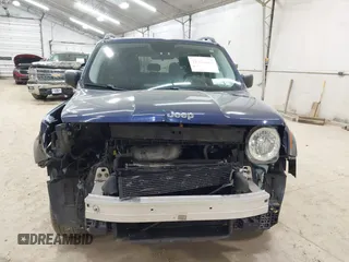 2017 Jeep Renegade Sport z VIN ZACCJBAB6HPE45127, wystawiony jako IAAI lot #42495207 z przebiegiem 103 991 mil mil oraz . Historia ofert i sprzedaży dostępna na DreamBid. Obrazek 12.