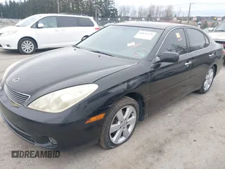 2005 Lexus ES 330 with VIN JTHBA30G755108113, listed as a IAAI auction lot 41831539 with 237,890 mi miles. Bid and sale history available at carsss.com. Image 2.