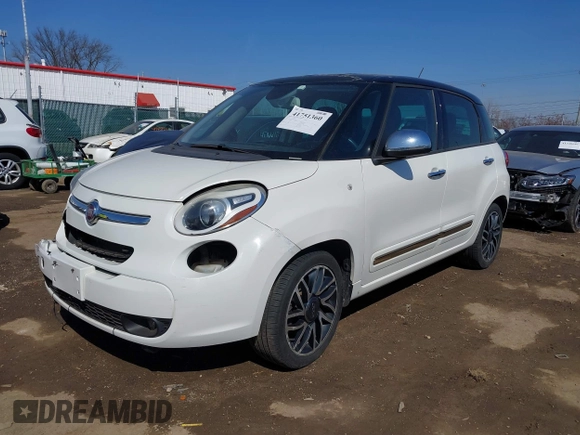 2014 FIAT 500L Lounge z VIN ZFBCFACHXEZ028896, wystawiony jako IAAI lot #41751360 z przebiegiem 157 966 mil mil oraz . Historia ofert i sprzedaży dostępna na DreamBid. Obrazek 2.