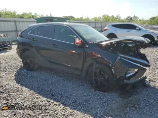 2022 Mitsubishi Eclipse Cross LE z VIN JA4ATVAA3NZ061971, wystawiony jako Copart lot #52570015 z przebiegiem 64 829 mil mil oraz Szkoda całkowita • Salvage title. Historia ofert i sprzedaży dostępna na DreamBid. Obrazek 4.