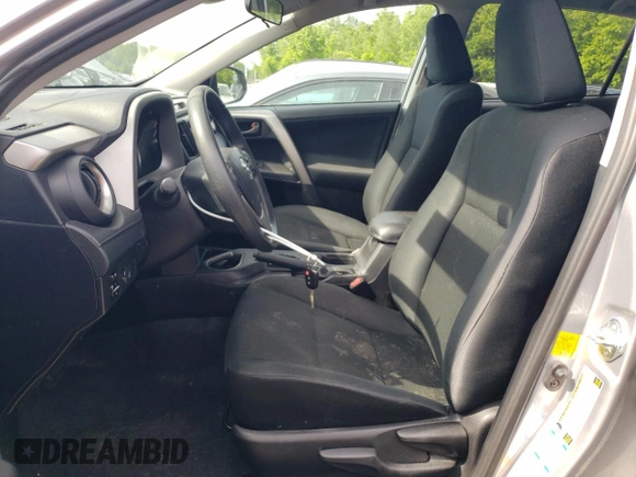 2017 Toyota RAV4 LE z VIN 2T3BFREVXHW547834, wystawiony jako Copart lot #57886525 z przebiegiem 97 586 mil mil oraz Szkoda całkowita • Salvage title. Historia ofert i sprzedaży dostępna na DreamBid. Obrazek 7.