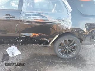 2019 Ford Explorer XLT с VIN 1FM5K8DH7KGA48681, выставлен на аукционе IAAI как лот 42757249 с пробегом 27 416 миль миль и . История ставок и продаж доступна на DreamBid. Изображение 6.