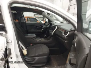 2017 GMC Acadia SLE with VIN 1GKKNSLS9HZ275154, listed as a IAAI auction lot 40992306 with 171,441 mi miles. Bid and sale history available at carsss.com. Image 5.
