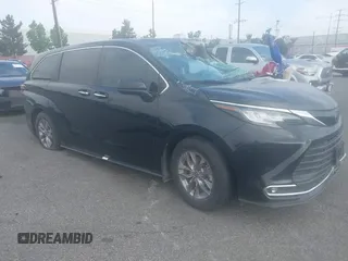 2022 Toyota Sienna XLE z VIN 5TDYRKEC8NS123217, wystawiony jako IAAI lot #42224483 z przebiegiem 73 802 mil mil oraz . Historia ofert i sprzedaży dostępna na DreamBid. Obrazek 1.