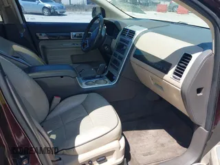 2009 Lincoln MKX with VIN 2LMDU88C49BJ02240, listed as a IAAI auction lot 42038085 with 258,418 mi miles and . Bid and sale history available at DreamBid. Image 5.