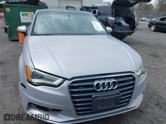 2015 Audi A3 z VIN WAUEFHFF9F1030113, wystawiony jako IAAI lot #41953949 z przebiegiem 98 755 mil mil oraz . Historia ofert i sprzedaży dostępna na DreamBid. Obrazek 12.