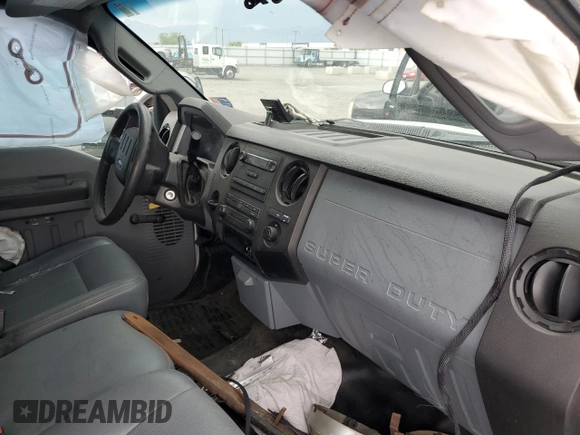 2015 Ford F-350 XL with VIN 1FTRF3AT5FEA35659, listed as a Copart auction lot 69961124 with Not Provided miles and Salvage Title. Bid and sale history available at DreamBid. Image 5.