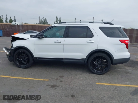 2015 Ford Explorer XLT with VIN 1FM5K7D80FGB50324, listed as a IAAI auction lot 42067992 with 106,207 mi miles and . Bid and sale history available at carsss.com. Image 14.
