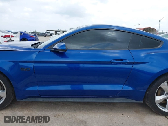 2018 Ford Mustang GT z VIN 1FA6P8CF6J5103891, wystawiony jako IAAI lot #42088550 z przebiegiem 64 530 mil mil oraz . Historia ofert i sprzedaży dostępna na DreamBid. Obrazek 15.
