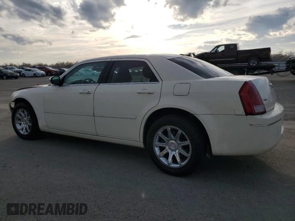 2006 Chrysler 300 Touring with VIN 2C3KK53G96H365178, listed as a Copart auction lot 43570425 with 206,552 mi miles and Salvage Title. Bid and sale history available at carsss.com. Image 2.