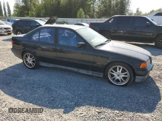 1995 BMW 3 Series 325i with VIN WBACB4320SFM25551, listed as a Copart auction lot 67548604 with 209,149 mi miles and Clean Title. Bid and sale history available at carsss.com. Image 4.