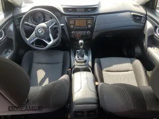 2017 Nissan Rogue SV z VIN JN8AT2MT8HW380522, wystawiony jako Copart lot #53246735 z przebiegiem 71 495 mil mil oraz Szkoda całkowita • Salvage title. Historia ofert i sprzedaży dostępna na DreamBid. Obrazek 8.