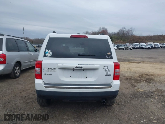 2016 Jeep Patriot High Altitude Edition with VIN 1C4NJRFB3GD753248, listed as a IAAI auction lot 42005423 with 165,229 mi miles. Bid and sale history available at carsss.com. Image 16.