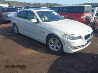 2012 BMW 5 Series 528i with VIN WBAXG5C5XCDY28100, listed as a IAAI auction lot 41437245 with 1 mi miles. Bid and sale history available at carsss.com. Image 1.