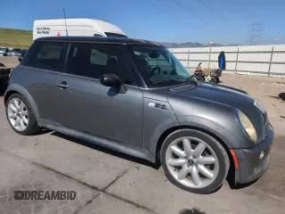 2003 MINI Hardtop S with VIN WMWRE33423TD62021, listed as a Copart auction lot 54707755 with 181,722 mi miles and Clean Title. Bid and sale history available at DreamBid. Image 4.