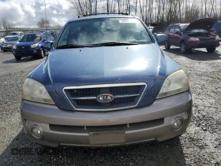 2005 Kia Sorento LX with VIN KNDJC733855450130, listed as a Copart auction lot 48967665 with 57,831 mi miles and Clean Title. Bid and sale history available at DreamBid. Image 5.