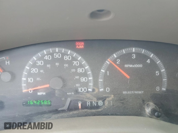 2003 Ford F-150 XL with VIN 1FTRX17L43NA84033, listed as a Copart auction lot 43280455 with 164,258 mi miles and Clean Title. Bid and sale history available at carsss.com. Image 9.
