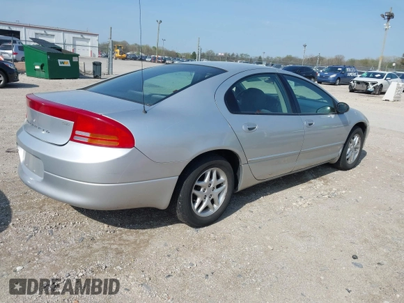2004 Dodge Intrepid SE with VIN 2B3HD46R34H647886, listed as a IAAI auction lot 42113905 with 169,825 mi miles. Bid and sale history available at carsss.com. Image 4.