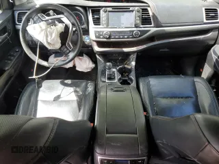 2019 Toyota Highlander Hybrid Limited with VIN 5TDDGRFH1KS053031, listed as a Copart auction lot 56865535 with 117,728 mi miles and Salvage title. Bid and sale history available at DreamBid. Image 8.