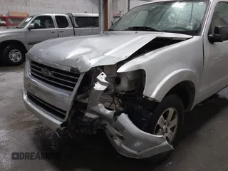 2009 Ford Explorer XLT z VIN 1FMEU73E49UA15564, wystawiony jako IAAI lot #41299587 z przebiegiem 192 956 mil mil oraz . Historia ofert i sprzedaży dostępna na DreamBid. Obrazek 6.