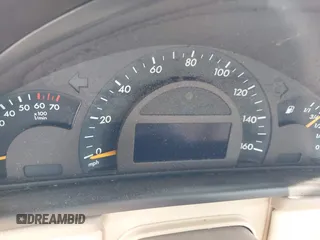 2002 Mercedes-Benz C 230/260/280/320 z VIN WDBRF61J02F196116, wystawiony jako IAAI lot #42250367 z przebiegiem Nie podano mil oraz . Historia ofert i sprzedaży dostępna na DreamBid. Obrazek 7.