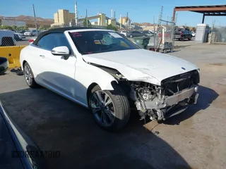 2018 Mercedes-Benz C 300 с VIN WDDWK4JB4JF617935, выставлен на аукционе IAAI как лот 42338904 с пробегом 86 273 миль миль и . История ставок и продаж доступна на DreamBid. Изображение 1.