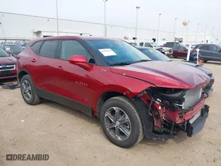 2025 Chevrolet Blazer LT with VIN 3GNKBCR46SS168402, listed as a IAAI auction lot 41690164 with 982 mi miles. Bid and sale history available at carsss.com. Image 1.