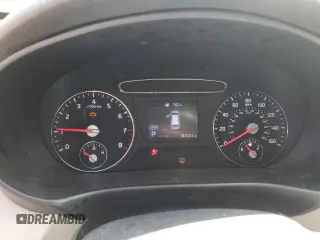2020 Kia Sorento S z VIN 5XYPG4A55LG696039, wystawiony jako Copart lot #53807265 z przebiegiem 81 001 mil mil oraz Szkoda całkowita • Salvage title. Historia ofert i sprzedaży dostępna na DreamBid. Obrazek 9.