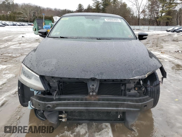 2013 Volkswagen Jetta SE with VIN 3VWDP7AJ4DM364564, listed as a Copart auction lot 44992455 with 81,203 mi miles and Salvage title. Bid and sale history available at DreamBid. Image 5.