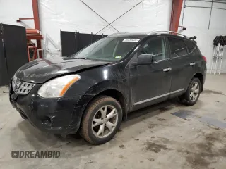 2011 Nissan Rogue S z VIN JN8AS5MV3BW313324, wystawiony jako Copart lot #50250645 z przebiegiem 182 846 mil mil oraz Nie do naprawy. Historia ofert i sprzedaży dostępna na DreamBid. Obrazek 1.