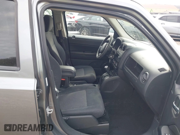 2012 Jeep Patriot Sport with VIN 1C4NJRBB1CD621282, listed as a IAAI auction lot 42005917 with 54,023 mi miles. Bid and sale history available at carsss.com. Image 5.