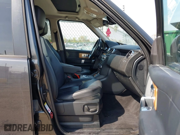 2015 Land Rover LR4 HSE с VIN SALAG2V60FA759297, выставлен на аукционе IAAI как лот 42128974 с пробегом 162 058 миль миль и . История ставок и продаж доступна на DreamBid. Изображение 5.