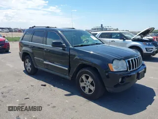 2007 Jeep Grand Cherokee Limited z VIN 1J8HR58217C587810, wystawiony jako IAAI lot #42238300 z przebiegiem 139 435 mil mil oraz . Historia ofert i sprzedaży dostępna na DreamBid. Obrazek 1.