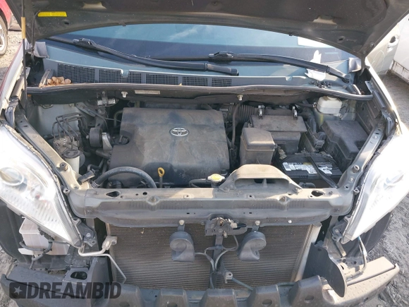 2012 Toyota Sienna XLE AAS with VIN 5TDYK3DC7CS276681, listed as a IAAI auction lot 41520303 with 183,511 mi miles and . Bid and sale history available at DreamBid. Image 10.