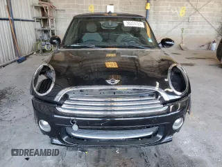 2012 MINI Convertible z VIN WMWZN3C55CT134262, wystawiony jako Copart lot #38224724 z przebiegiem 58 082 mil mil oraz Nie do naprawy • Non repairable. Historia ofert i sprzedaży dostępna na DreamBid. Obrazek 5.