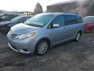 2017 Toyota Sienna LE with VIN 5TDJZ3DC6HS184126, listed as a IAAI auction lot 41166135 with 101,305 mi miles. Bid and sale history available at carsss.com. Image 18.