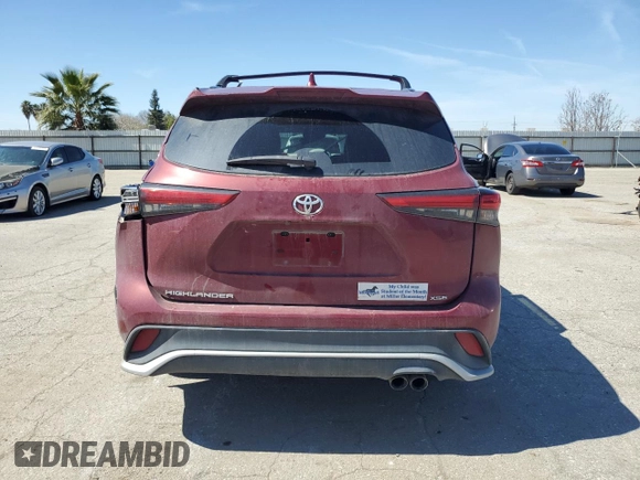 2022 Toyota Highlander XSE with VIN 5TDJZRAH3NS125517, listed as a Copart auction lot 49739915 with 48,941 mi miles and Salvage title. Bid and sale history available at DreamBid. Image 6.